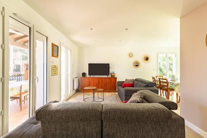 Location de vacances pour 8 personnes, avec jardin à Carbonne