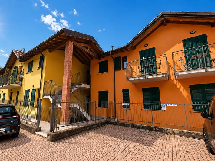 Ferienhaus für 4 Personen, mit Balkon/Terrasse und Pool
