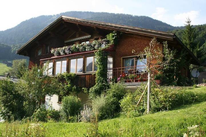 Apartment for 7 people, with balcony in Au