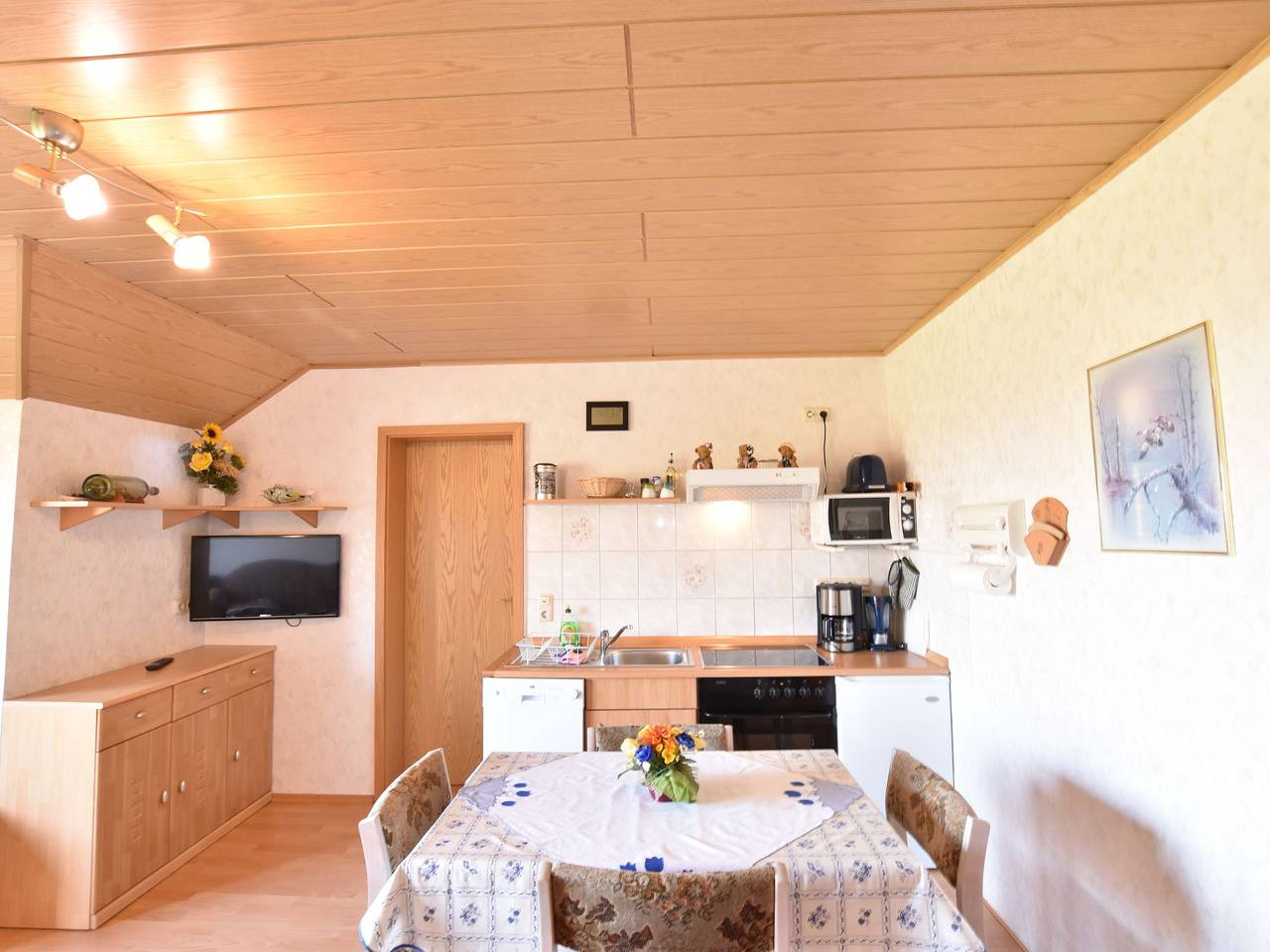 Ganze Wohnung, Ferienwohnung mit Terrasse in Kröpelin in Kröpelin, Mecklenburgische Ostseeküste