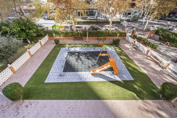 Gîte pour 6 personnes, avec jardin, adapté aux familles à Benidorm - 4