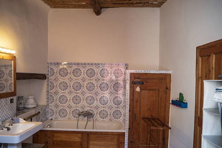 Location de vacances pour 7 personnes, avec jacuzzi et jardin à Mane - 4