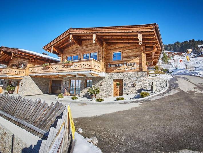 Hütte für 6 Personen, mit Terrasse und Sauna in Saalbach