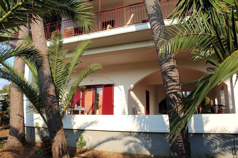 Ganze Wohnung, Gemütliche Ferienwohnung, nah zum schönen Strand, Wifi | Messenien, Peloponnes in Kyparissia, Golf von Kyparissia