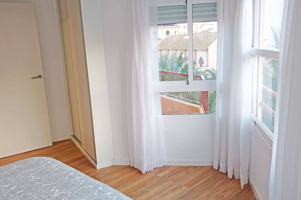 Ganze Wohnung, Design, Qualität, Ruhe und sehr zentral in Campoamor, Alicante