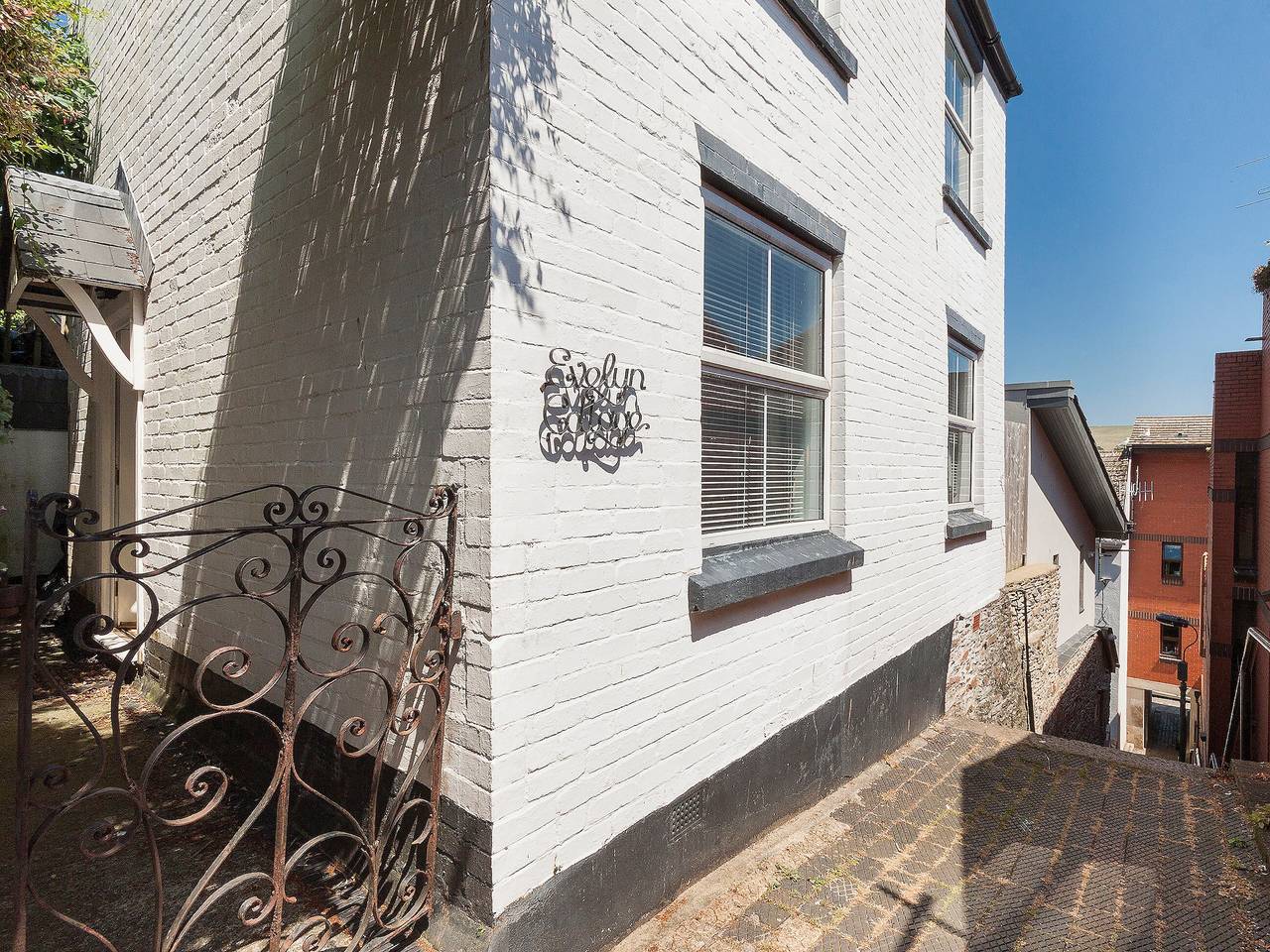 Evelyn Cottage in Dartmouth, Devon