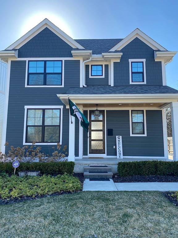 Vacation rental for 8 people, with yard and hot tub as well as terrace in Oakland County