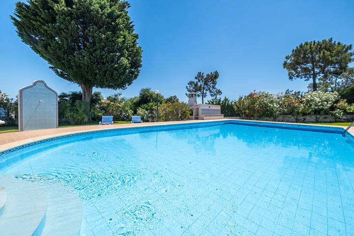 Villa pour 42 personnes, avec terrasse et jardin à Albufeira - 4