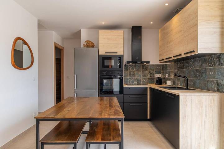 Location de vacances pour 6 personnes, avec piscine et jardin dans Favone - 3