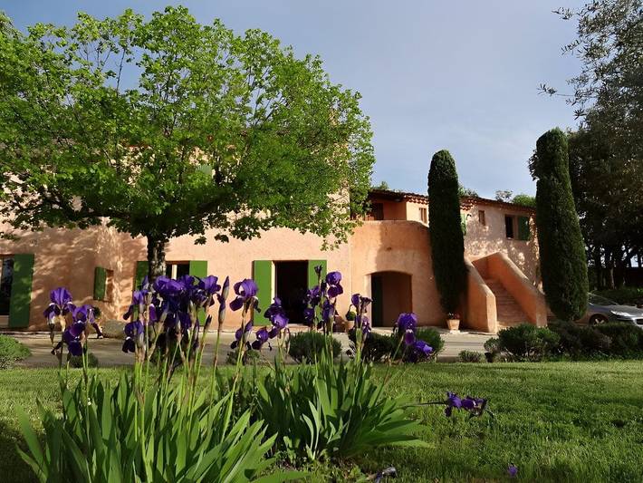 Location de vacances pour 2 personnes, avec piscine et jardin dans Parc naturel régional du Luberon - 3
