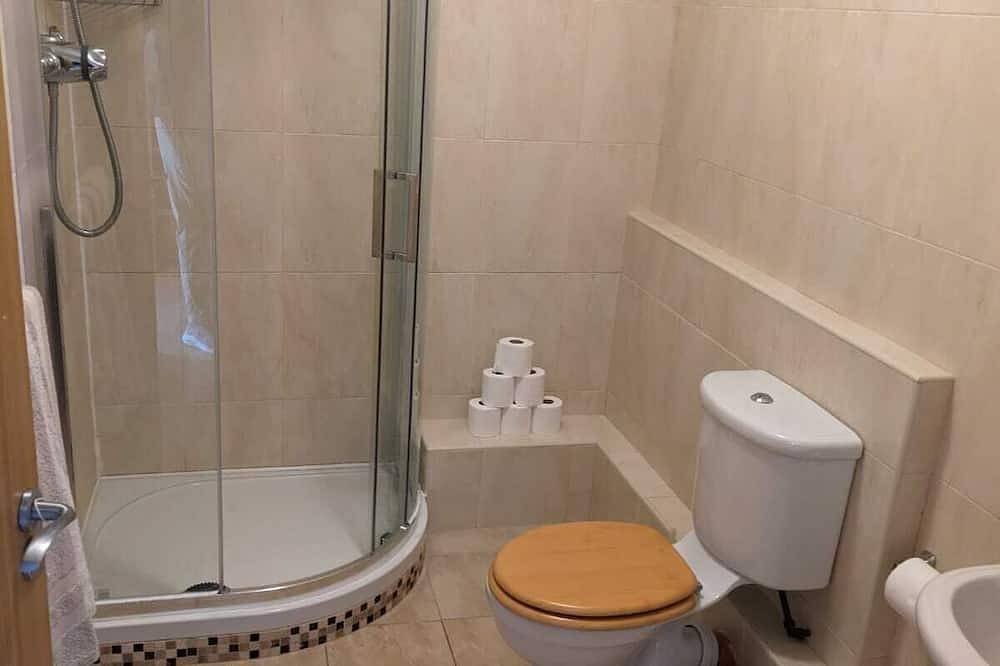 Entire apartment, Modern apartment in Galway's historic West End in Claddagh, Galway