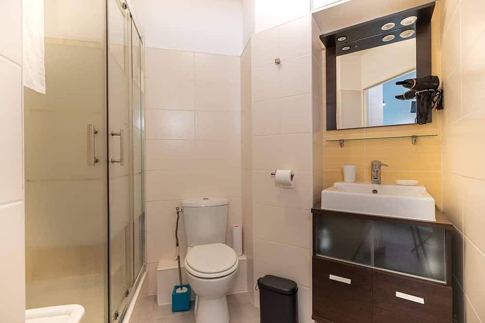 Entire apartment, Flamboyant - Studio - 2 personnes - à 5 min du lagon de l'Ermitage - St Gilles Les Bains in La Saline les Bains, Saint-Paul