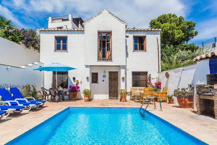 Apartamento para 4 personas, con Balcón y Terraza además de Piscina y Vistas en El Pinar