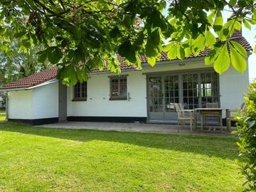 Gîte pour 4 personnes, avec jardin ainsi que vue et terrasse, animaux acceptés dans Westouter