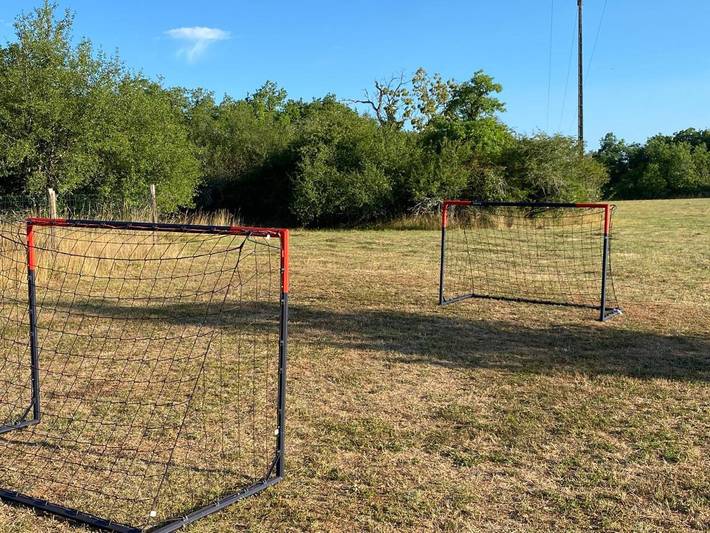 Mobil home pour 5 personnes, avec jardin ainsi que piscine et vue à Gabillou - 4