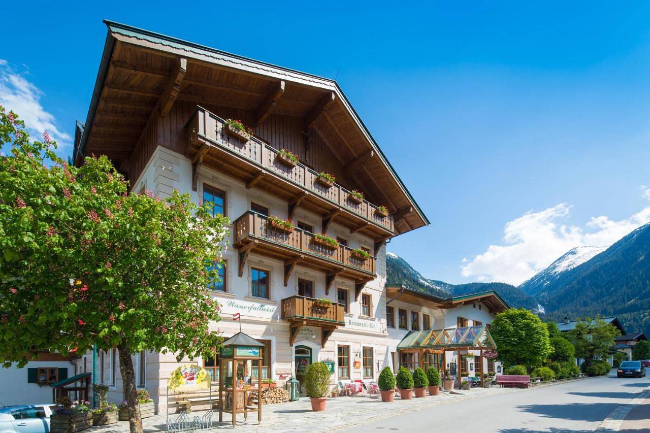 Hotel Krimmlerfälle in Krimml Waterfalls, Krimml