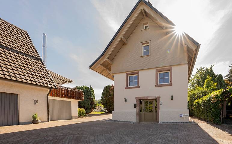 Ferienhaus für 4 Personen, mit Balkon/Terrasse und Balkon sowie Terrasse und Sauna