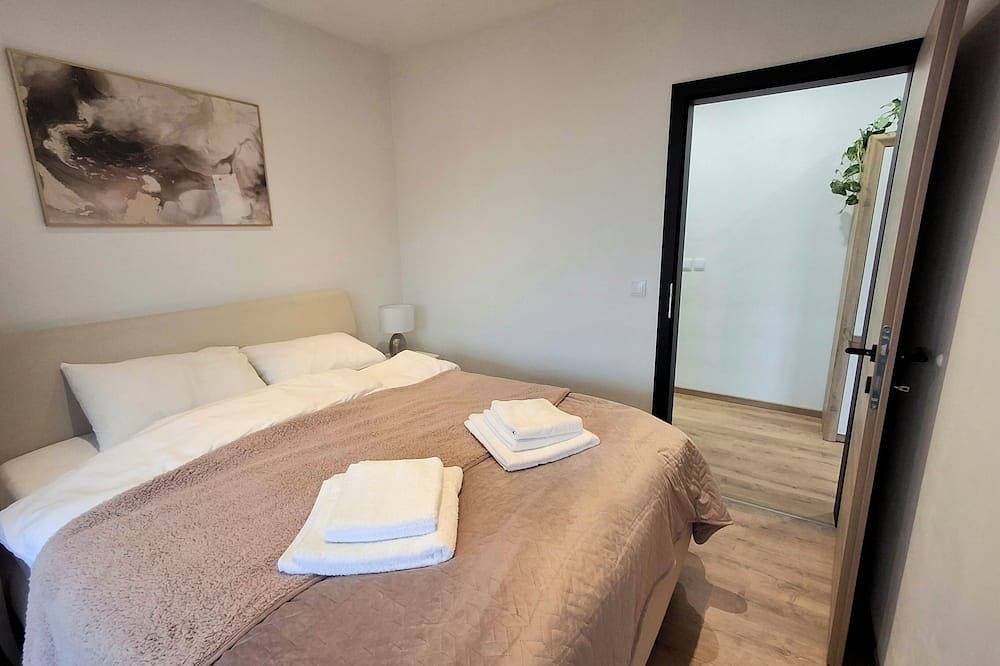 Ganze Wohnung, Sonniges Appartement mit eigenem Garten und Weitblick in Semriach, Steirerland