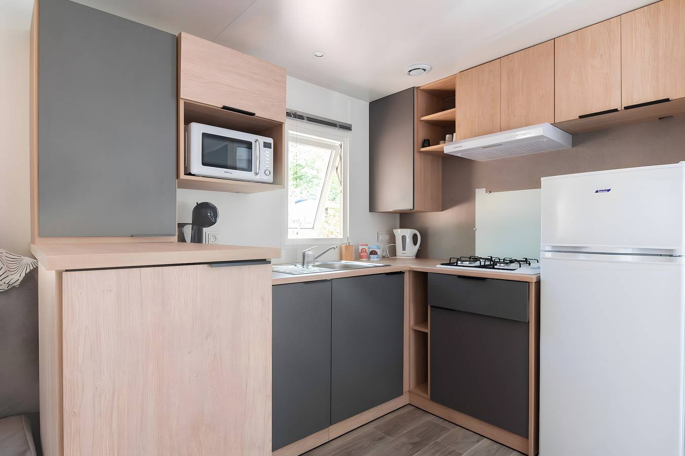 Mobilhome 'Mobilhome Confort 4 Personnes 63' con terraza privada, jardín privado y Wi-Fi in Bretagne-d'Armagnac, Gers