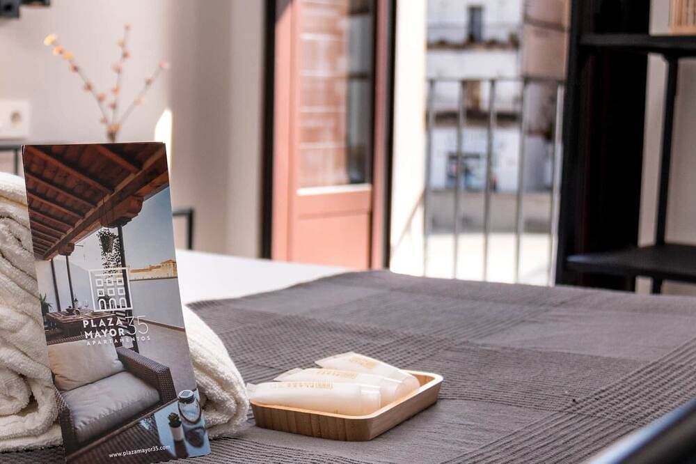 Appartement entier, Apartments Plaza Mayor 35, 105 Family in Cáceres, Région de Cáceres