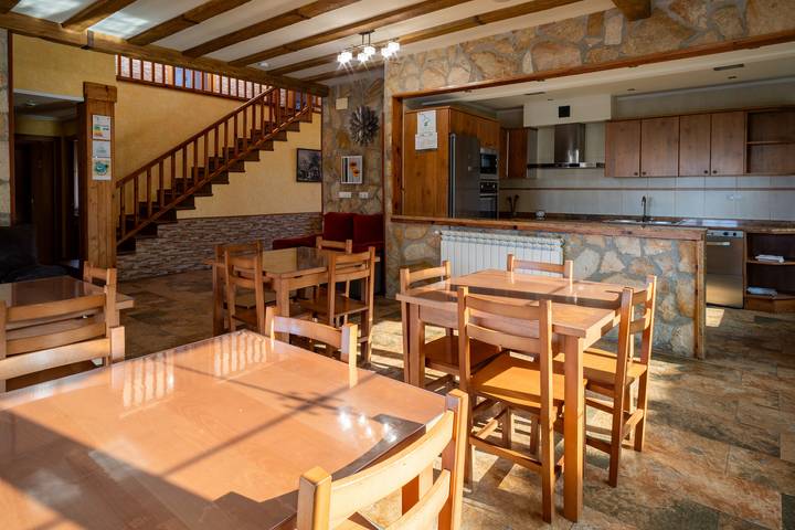 Chalet para 16 personas, con jardín, Se admiten mascotas en el País Vasco - 3