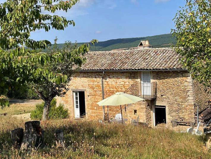 Location de vacances pour 2 personnes, avec Balcon et Terrasse ainsi que Jardin et Vue à Mancey