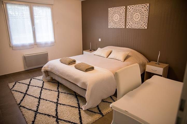 Gîte pour 8 personnes, avec sauna et balcon ainsi que jacuzzi et jardin à Mattaincourt