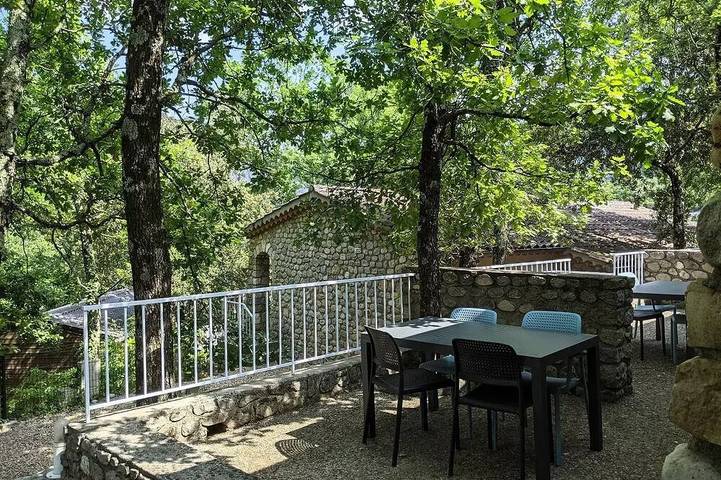 Camping pour 4 personnes dans Gorges de l’Ardèche - 4