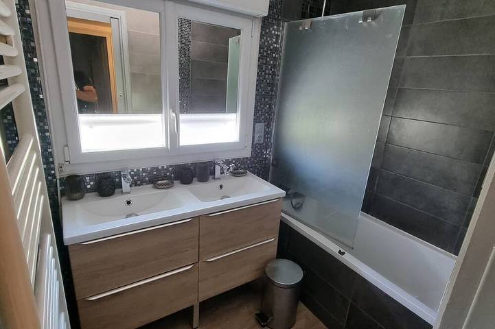 Charming 5-room house, close to all amenities in Saint-Herblain, Nantes und Umgebung