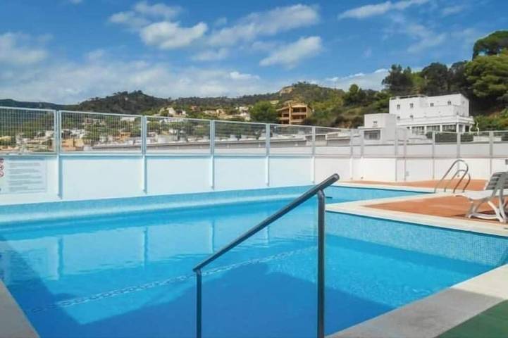 Ferienwohnung für 3 Personen, mit Garten und Pool sowie Balkon - 1