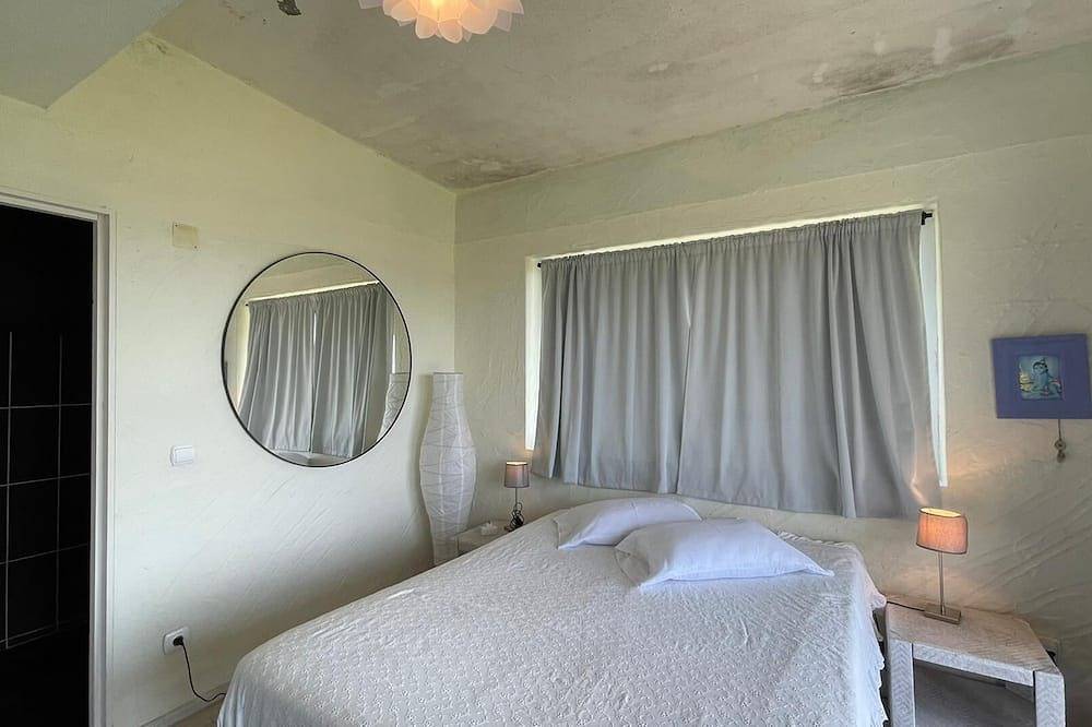 House in front of the sea (4rooms) in Fajã Grande, Isla de Flores (Azores)