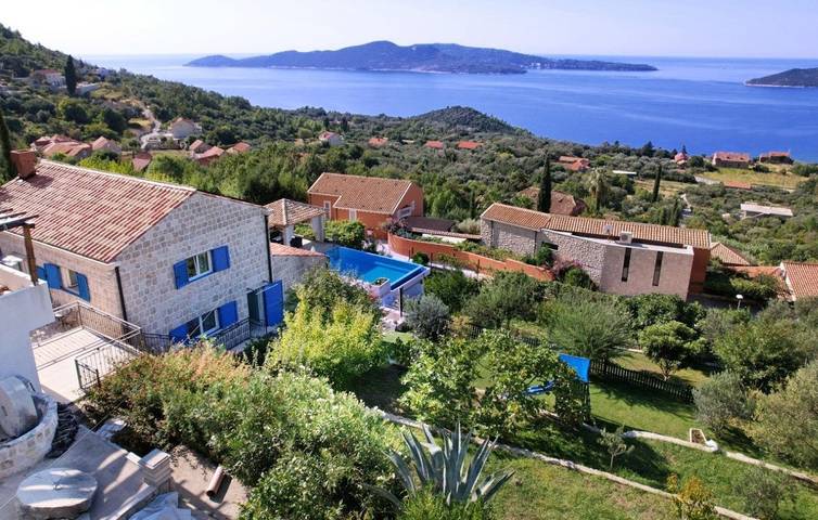 Villa con piscina per 7 persone, con terrazza e giardino in Grad Dubrovnik