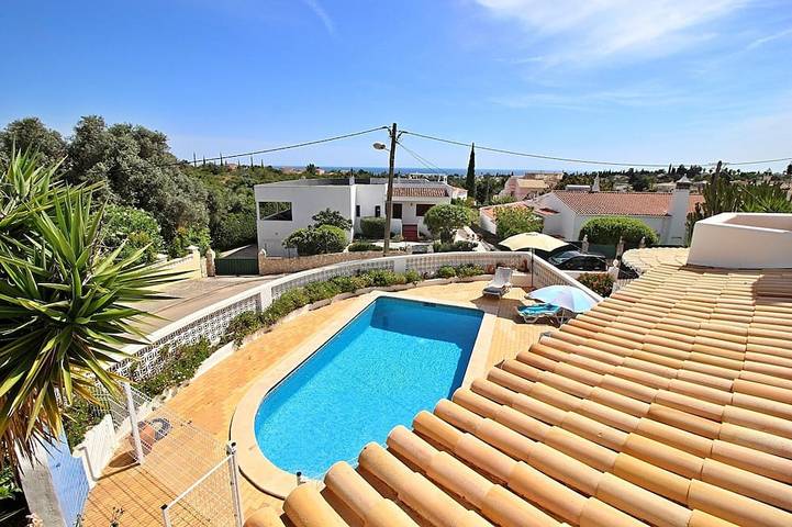 Villa für 9 Personen, mit Garten - 1