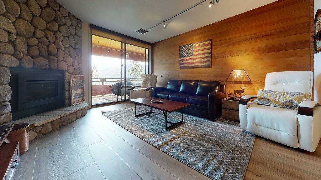 Ganze Wohnung, Bridges 210-Private spa, incredible views & ski in ski out! in Mammoth Lakes, Mammoth Mountain