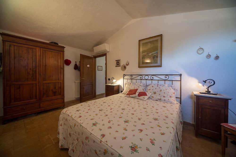 House among the oaks max 6 people in Avigliano Umbro, Terni Provinz