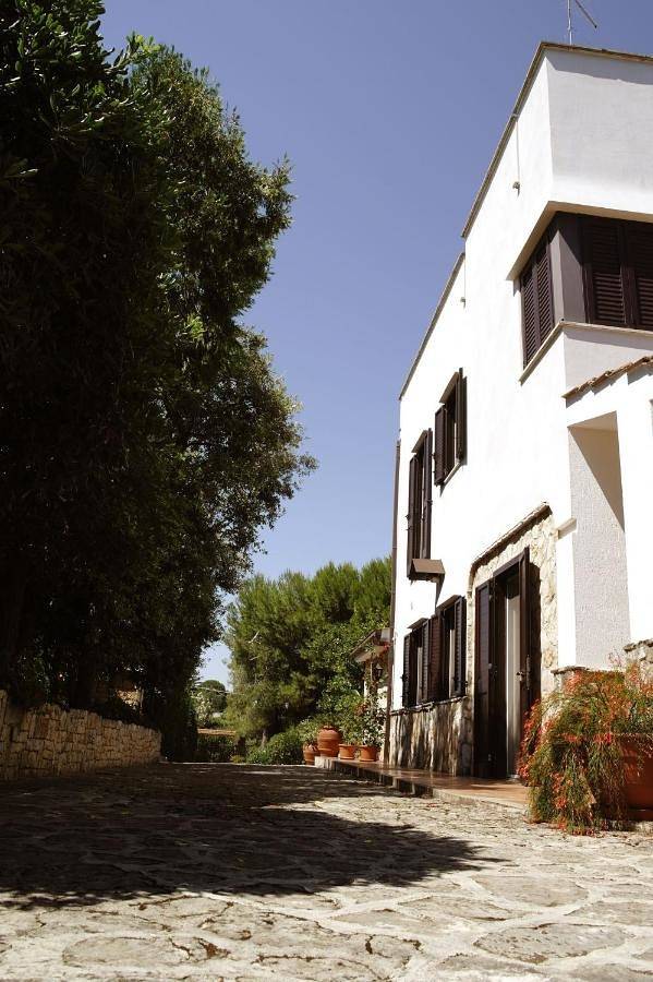 Villa per 9 persone, con panorama e giardino, adatto a famiglie con bambini in Castellana Grotte
