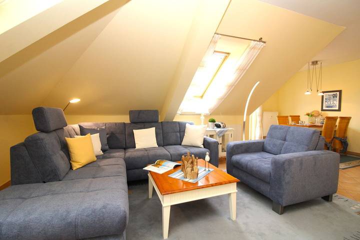 Ferienwohnung für 2 Personen, mit Balkon in Kühlungsborn - 2