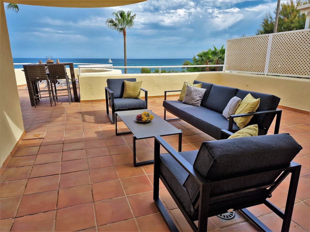 Ganze Ferienwohnung, Strandwohnung Bermuda Beach 1 in Buenas Noches, Estepona