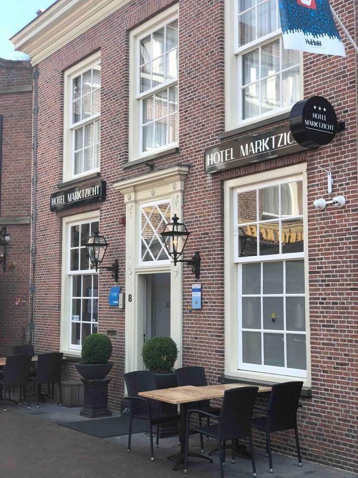 Hotel für 4 Personen - 1