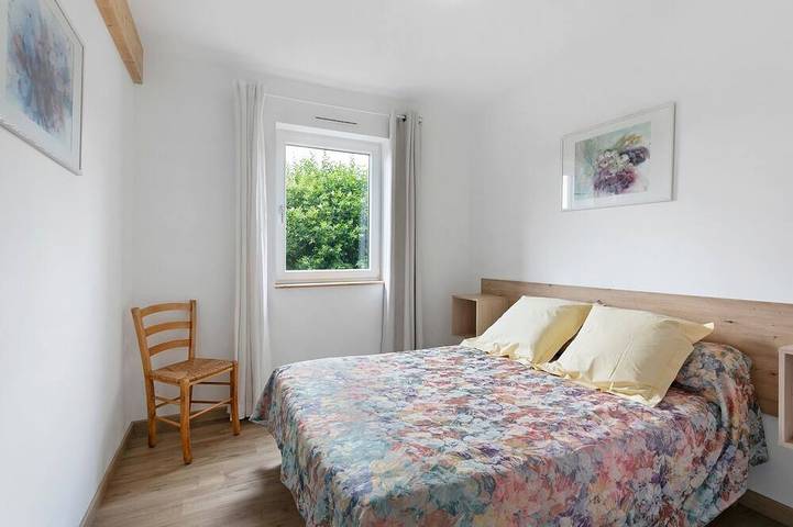 Location de vacances pour 4 personnes, avec terrasse et jardin à Lanloup - 2