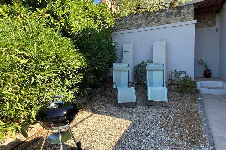 Gîte pour 2 personnes, avec terrasse et jardin dans Mont Faron - 3