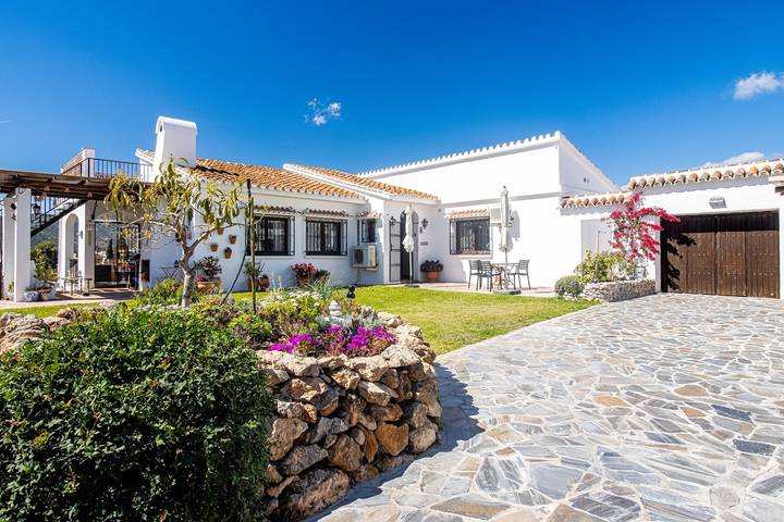 Villa for 10 personer, med have og terrasse - 1