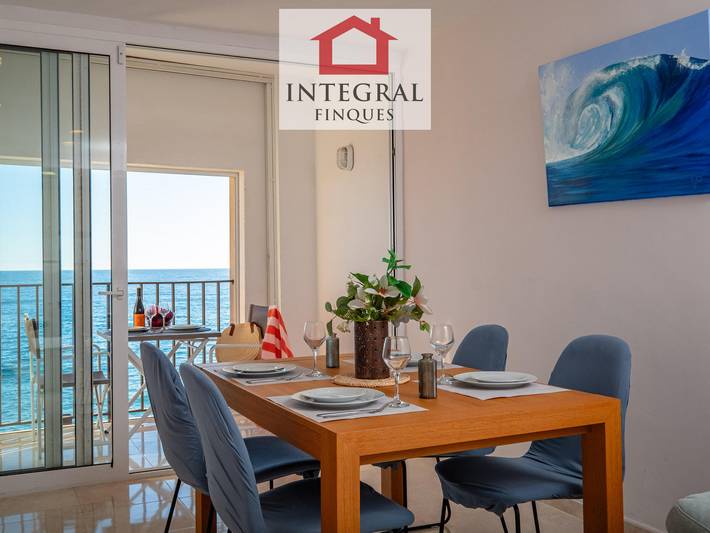 Appartement entier, Appartement Moderne Face à la Plage de Sant Antoni in Platja des Monestri (Calonge), Calonge