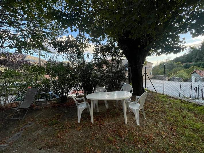 Location de vacances pour 2 personnes, avec vue et terrasse à Sampolo