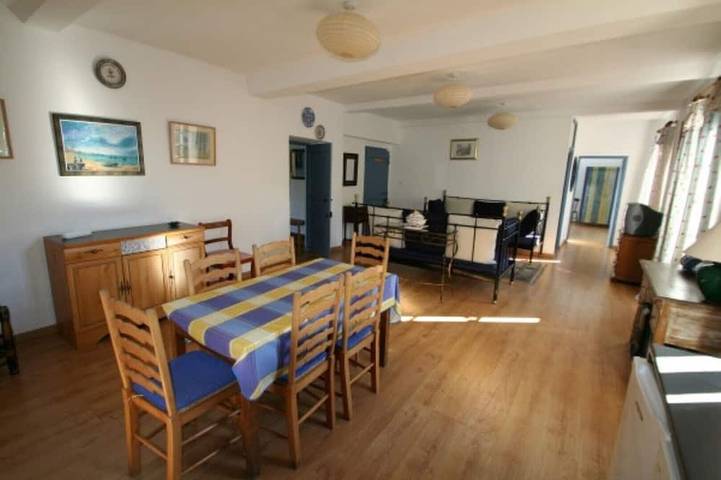 Location de vacances pour 4 personnes, avec jardin ainsi que balcon et piscine, animaux acceptés à Le Tech