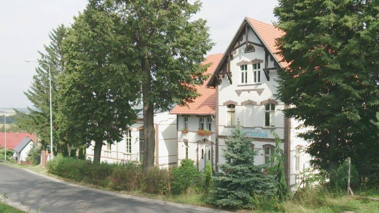 Cały apartament wypoczynkowy, Triple Room with Private Bathroom in Leśna, Dolny Śląsk