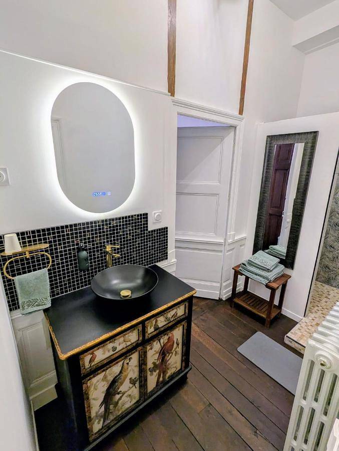 Chambre d’hôte pour 3 personnes, avec jardin ainsi que terrasse et vue à Bourdeilles - 4