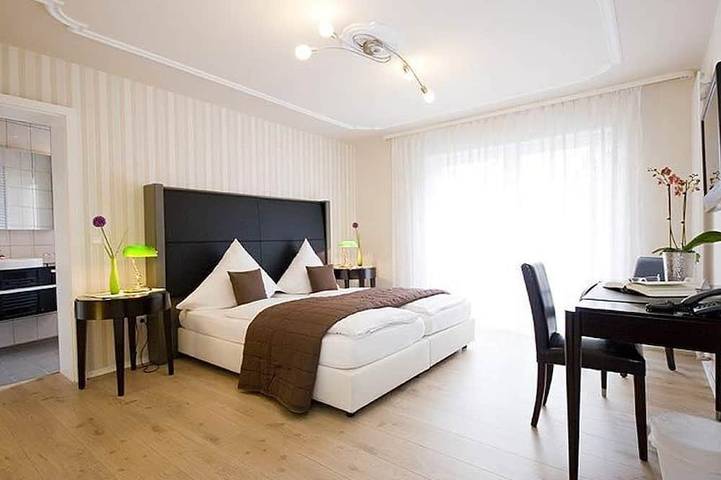 Doppelzimmer, Dusche, Wc, Nichtraucher - Hotel Zum Augarten in Speyer, Rheinebene