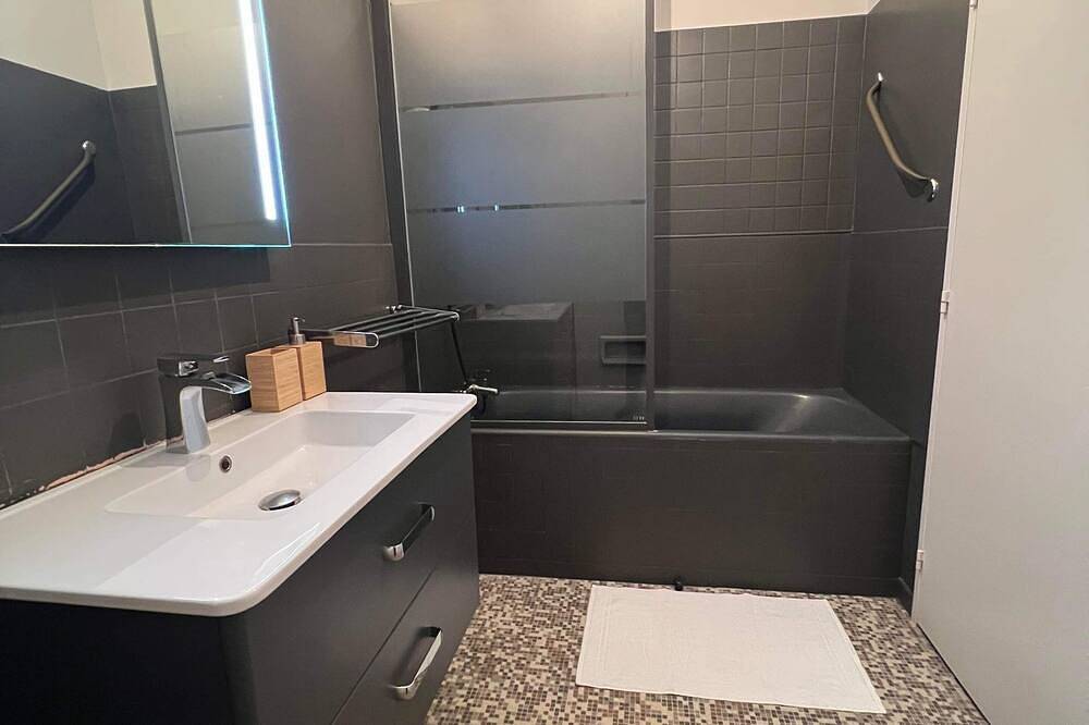 Appartement entier, Avenue De Champagne in Épernay, Marne