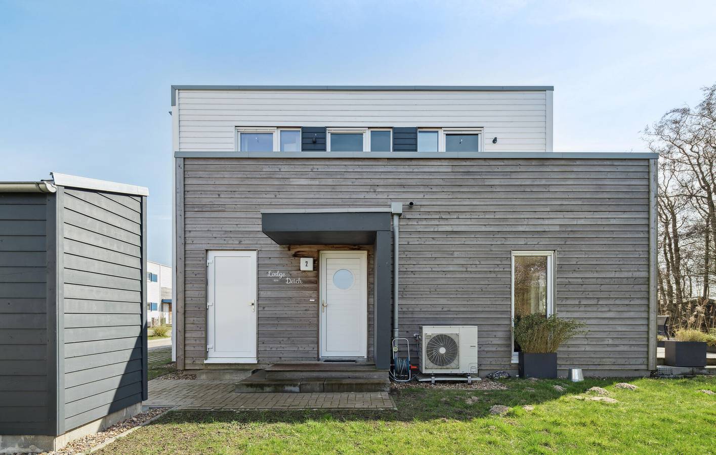 Gemütliche Wohnung mit Terrasse, Parkplatz und Internet bei Tossens in Tossens, Butjadingen